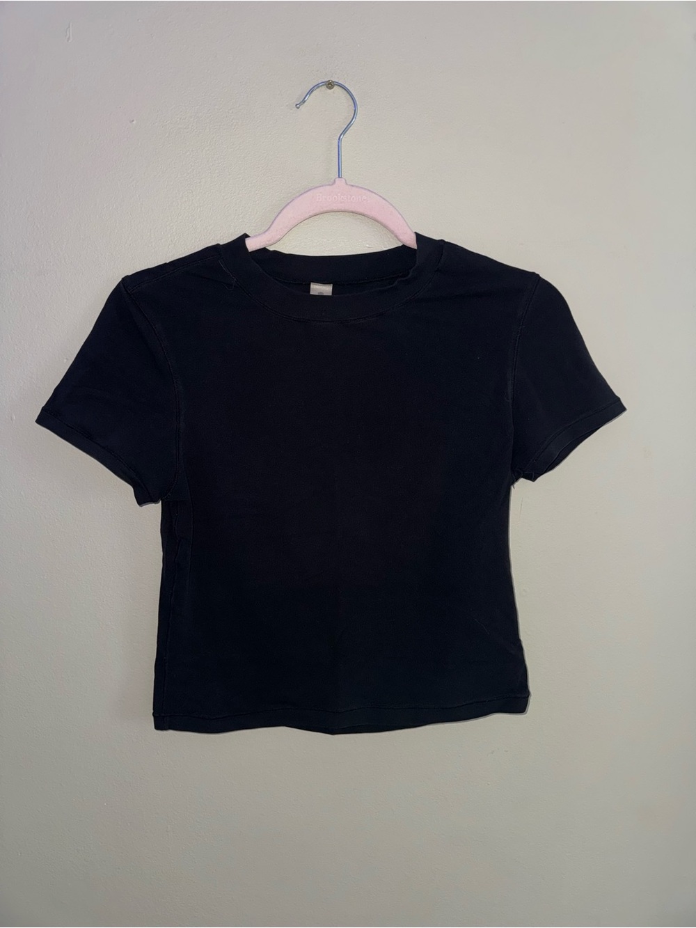 Yogalicious, black airlite crop short sleeve top, size medium